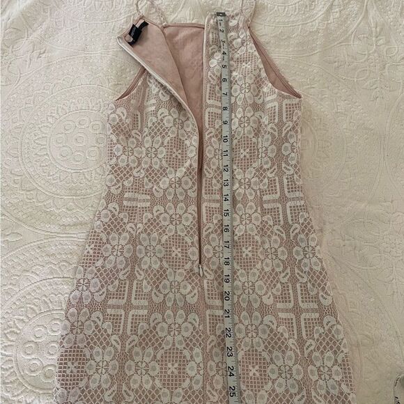 Forever 21 size S Bodycon Crochet Overlay High Neck Scallop Hem Dress - Picture 10 of 10